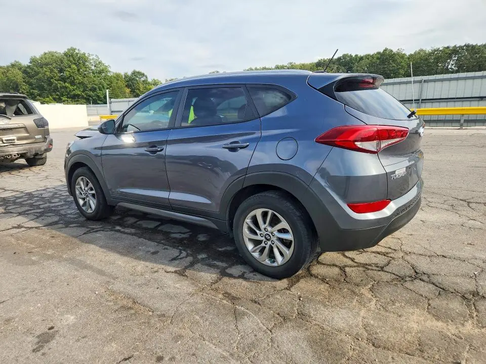 2016 HYUNDAI TUCSON SE  