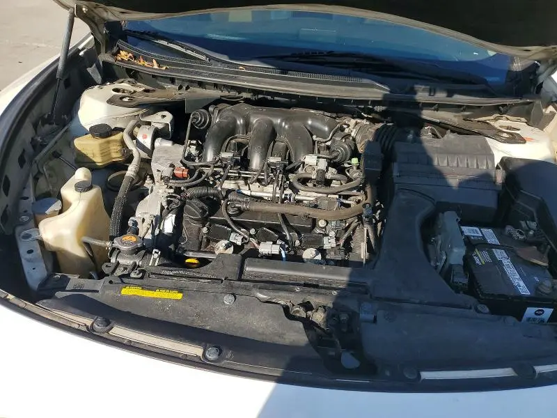 2011 NISSAN MAXIMA S  