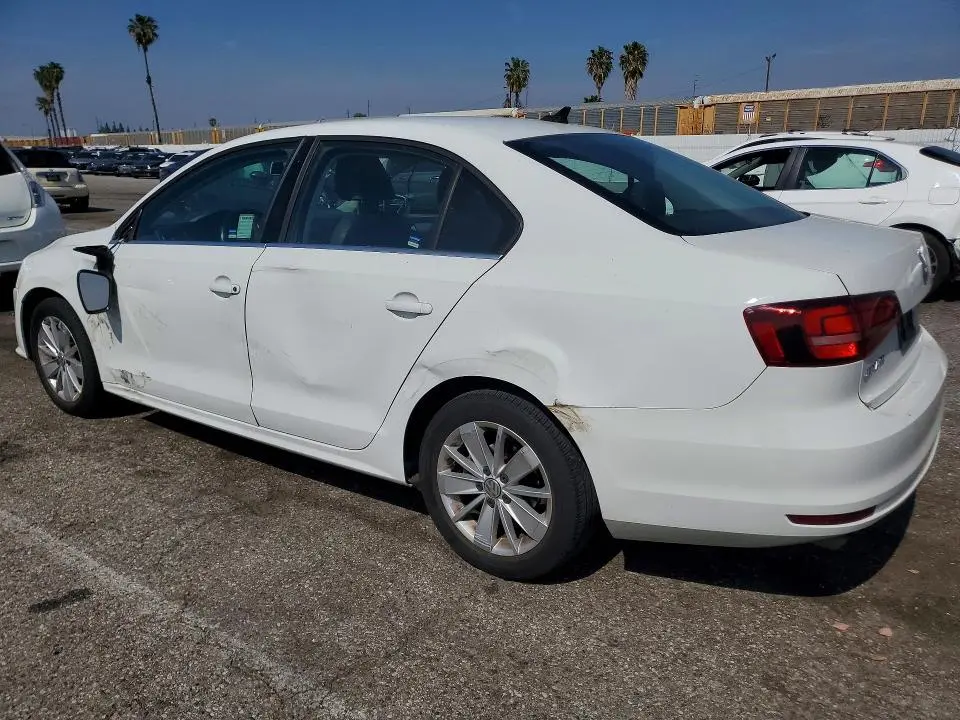 2016 VOLKSWAGEN JETTA SE  