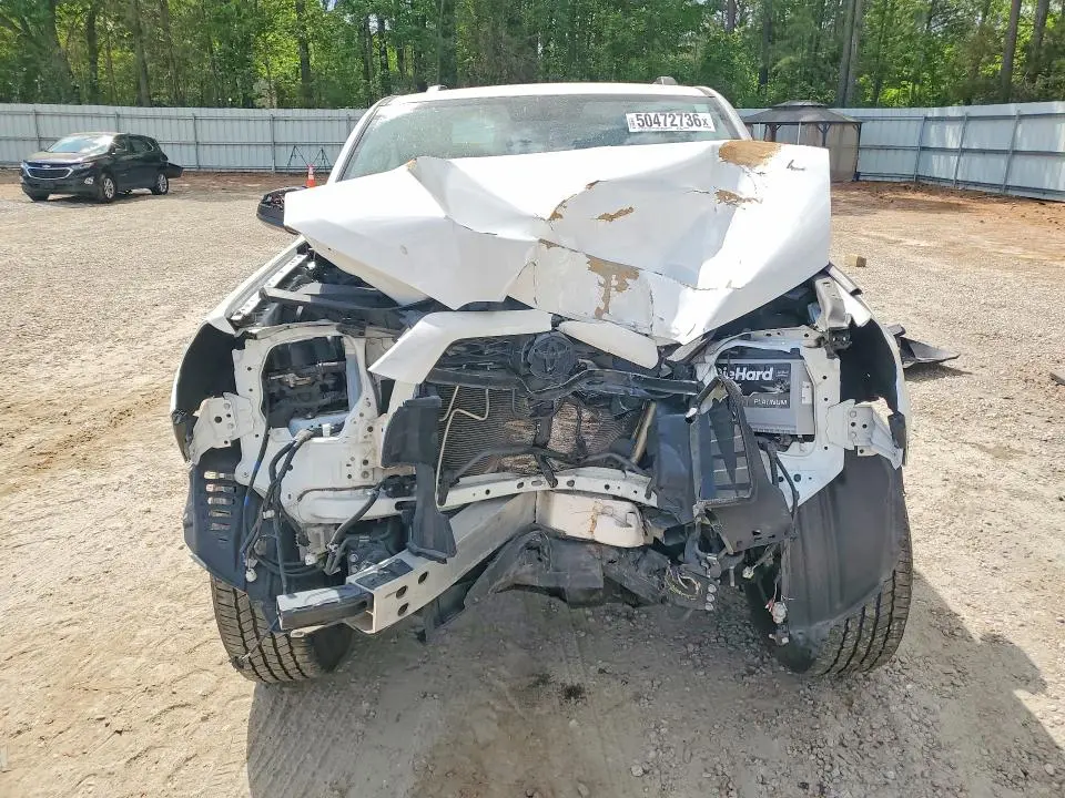 2019 TOYOTA 4RUNNER SR5  