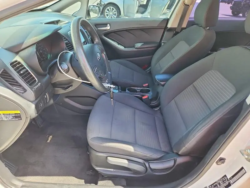 2018 KIA FORTE LX  