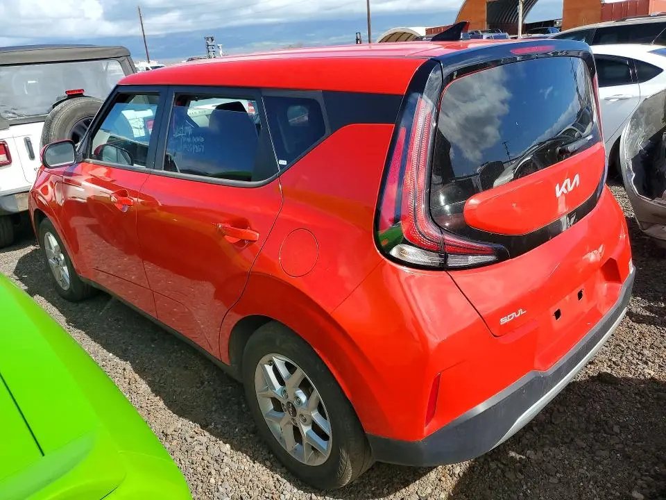 2025 KIA SOUL LX  