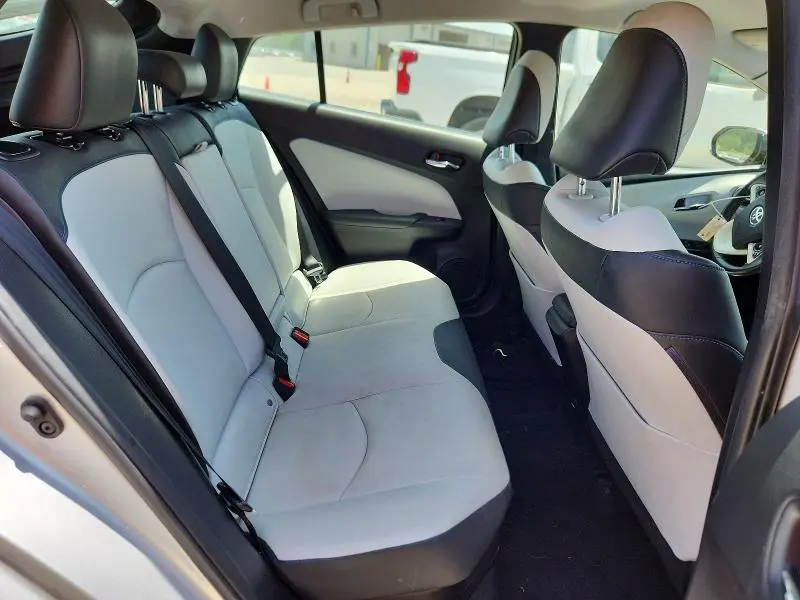 2017 TOYOTA PRIUS THREE TOURING  