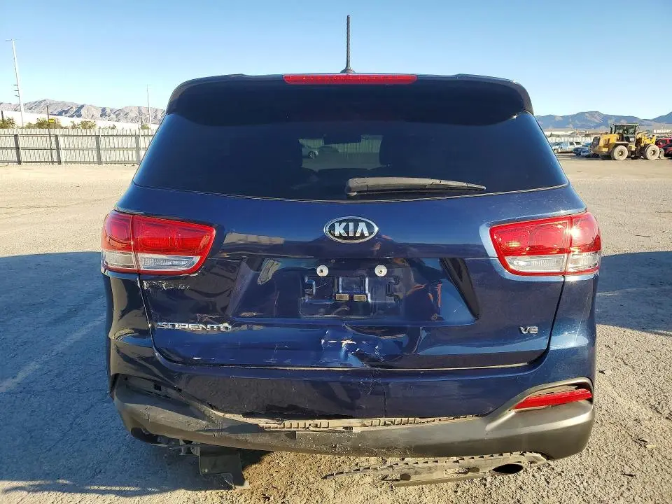 2017 KIA SORENTO LX V6  