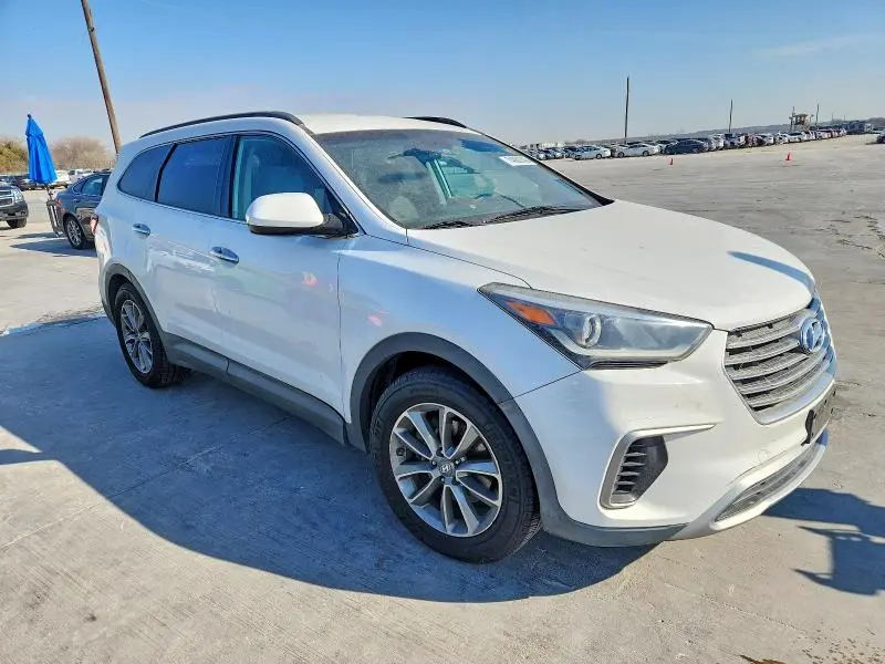 2017 HYUNDAI SANTA FE SE  
