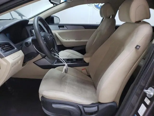 2017 HYUNDAI SONATA SE  