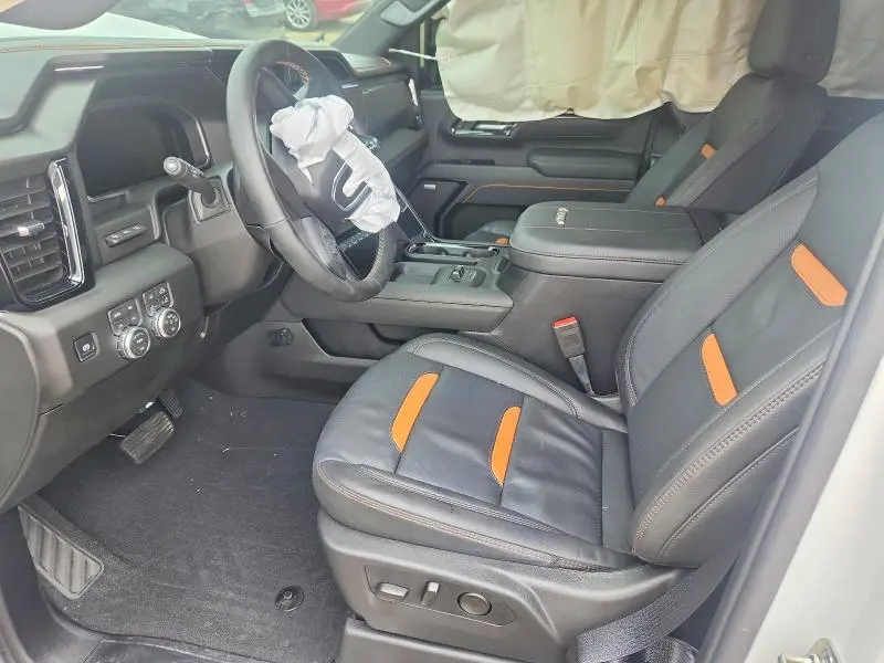 2026 GMC SIERRA K2500 AT4  