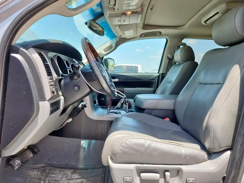 2010 TOYOTA TUNDRA CREWMAX LIMITED  