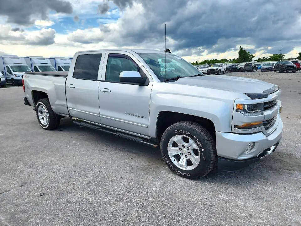 2017 CHEVROLET SILVERADO K1500 LT  