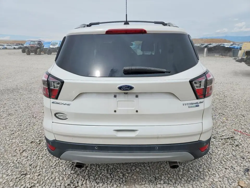 2017 FORD ESCAPE TITANIUM  