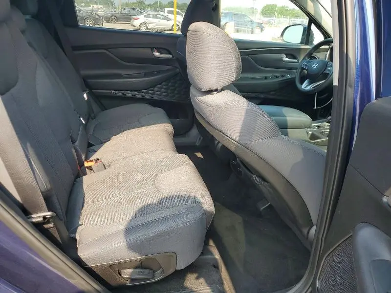 2019 HYUNDAI SANTA FE SE  