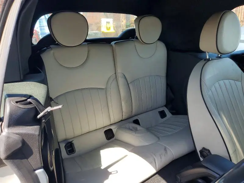 2012 MINI COOPER   