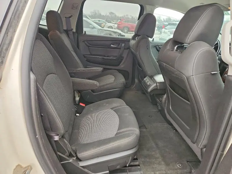 2014 CHEVROLET TRAVERSE LT  