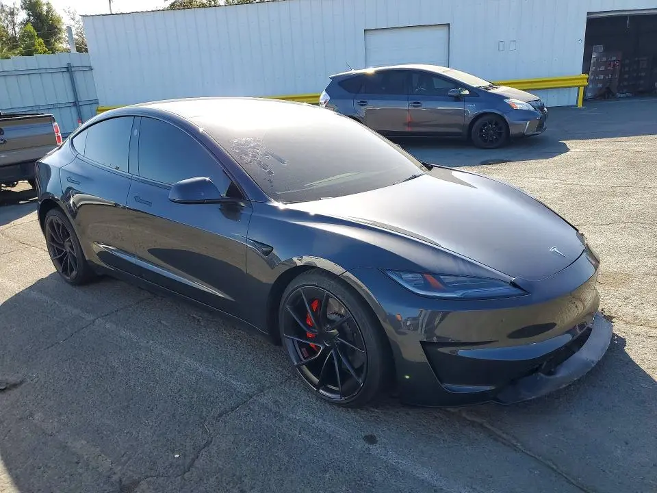 2024 TESLA MODEL 3   