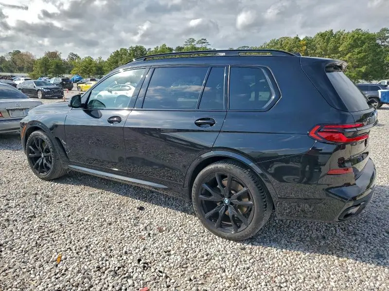 2024 BMW X7   