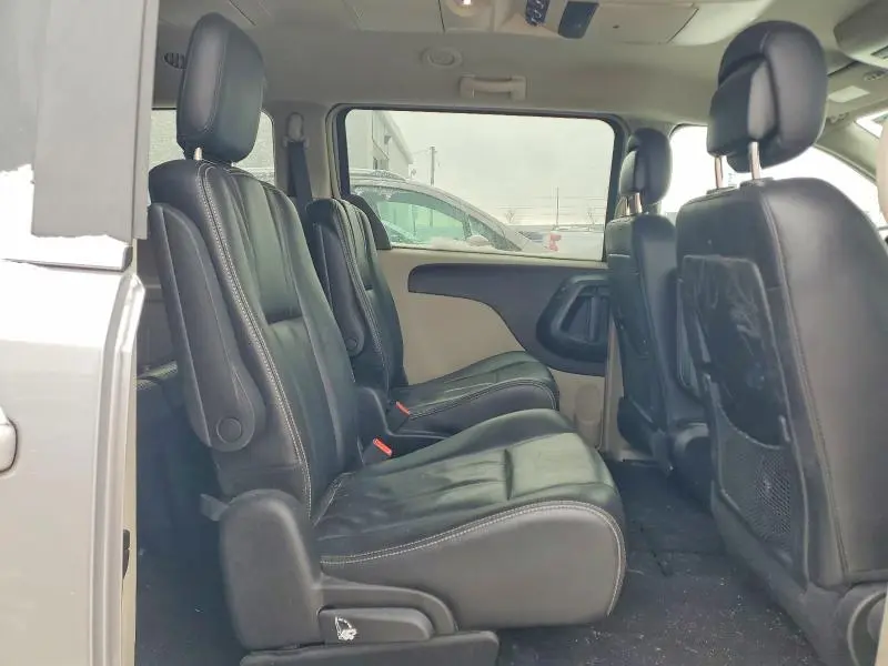 2014 CHRYSLER TOWN & COUNTRY TOURING  
