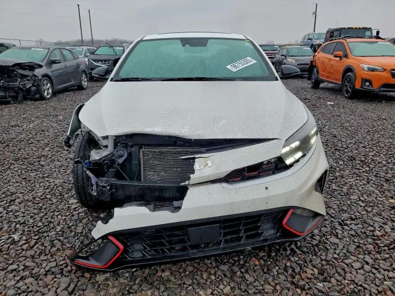 2024 KIA FORTE GT LINE  