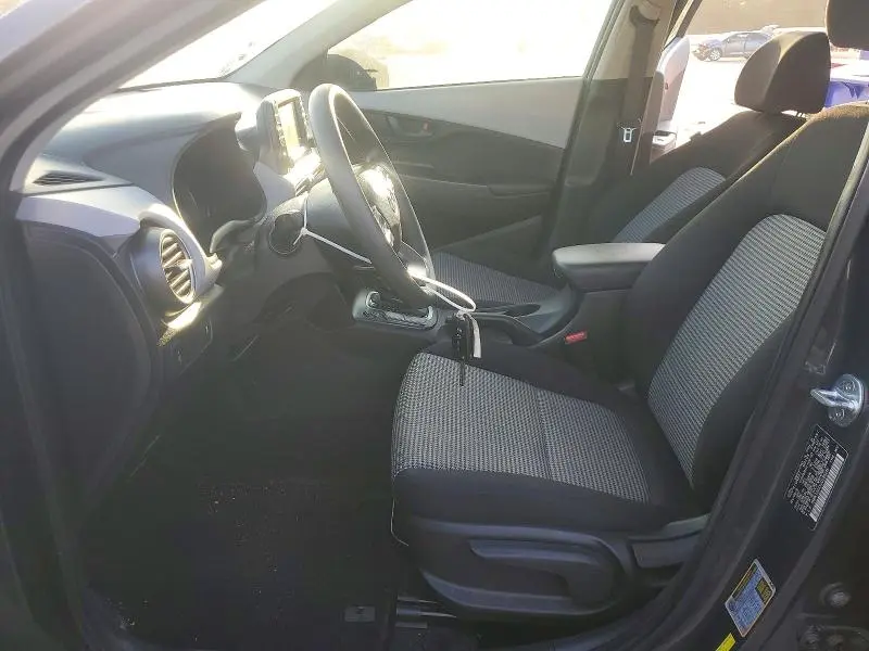 2018 HYUNDAI KONA SE  