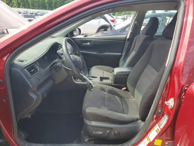 2016 TOYOTA CAMRY LE  