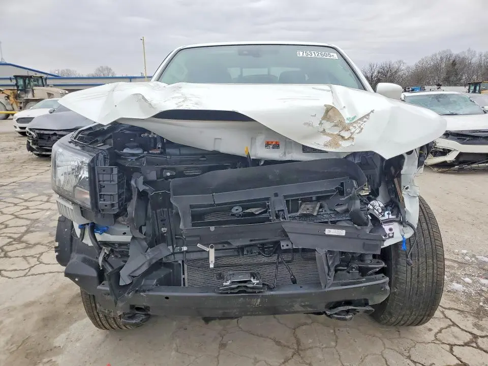 2025 NISSAN FRONTIER S  