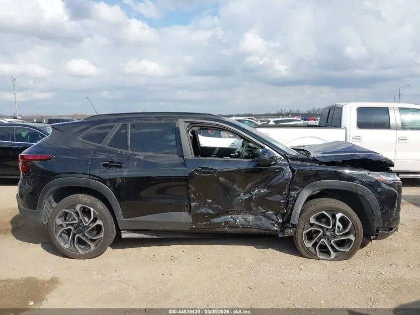 2025 CHEVROLET TRAX FWD 2RS
