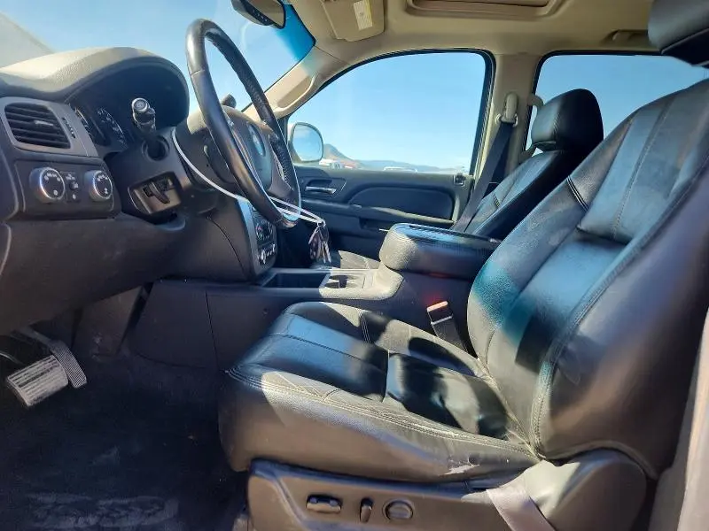 2013 CHEVROLET SUBURBAN K1500 LT  