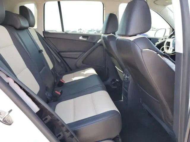 2016 VOLKSWAGEN TIGUAN S