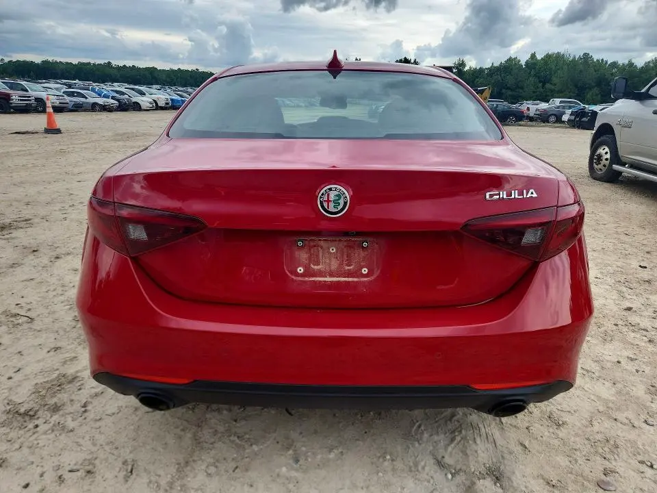 2022 ALFA ROMEO GIULIA   