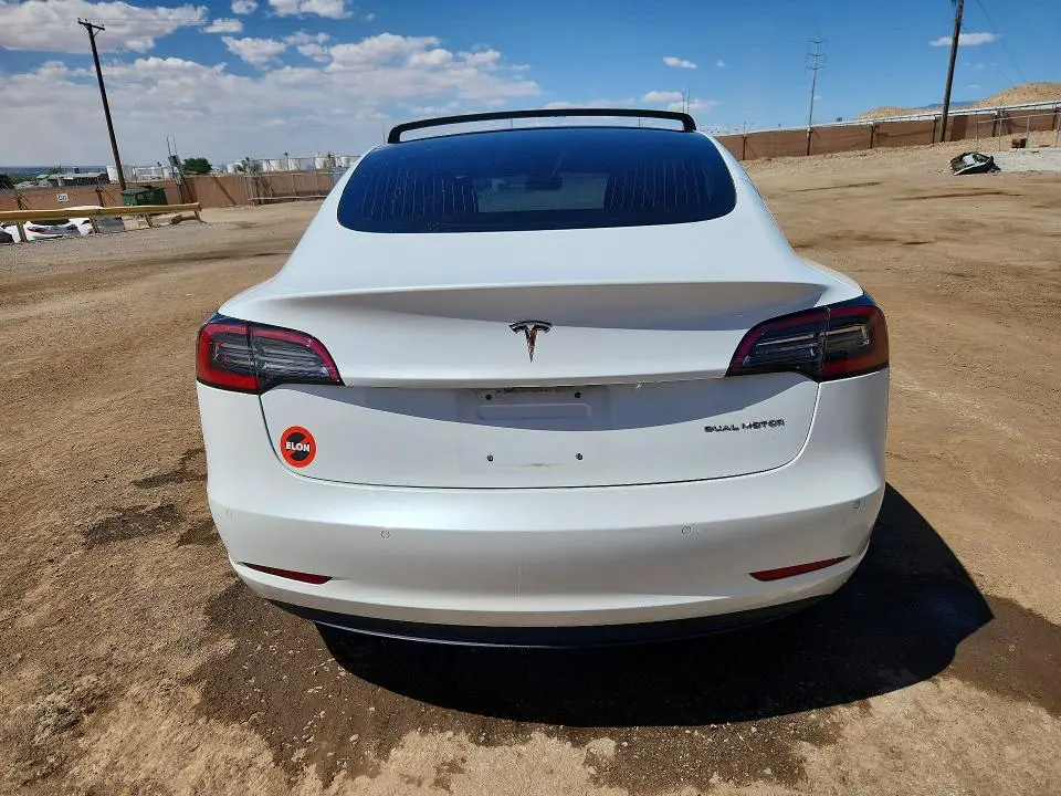 2018 TESLA MODEL 3   
