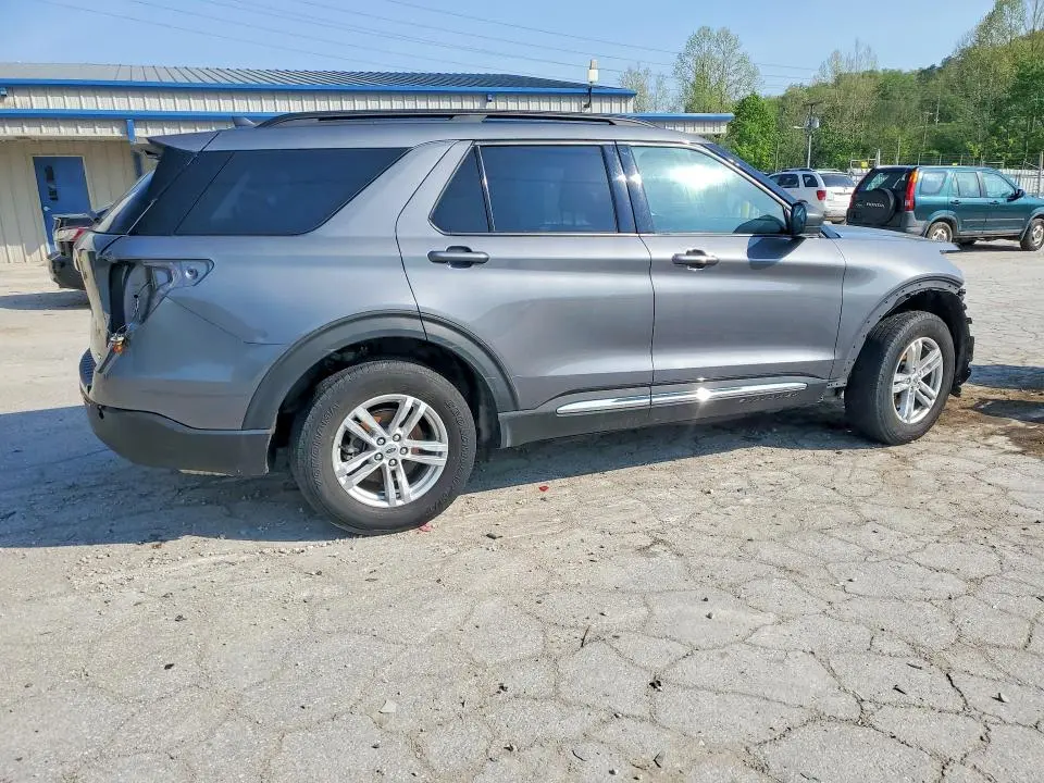 2021 FORD EXPLORER XLT  