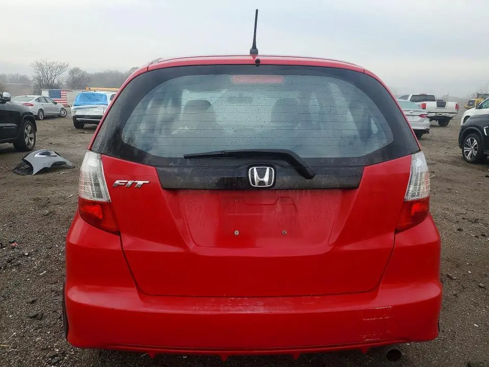 2013 HONDA FIT   