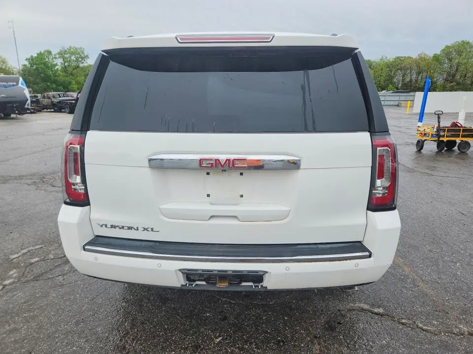 2015 GMC YUKON XL DENALI  