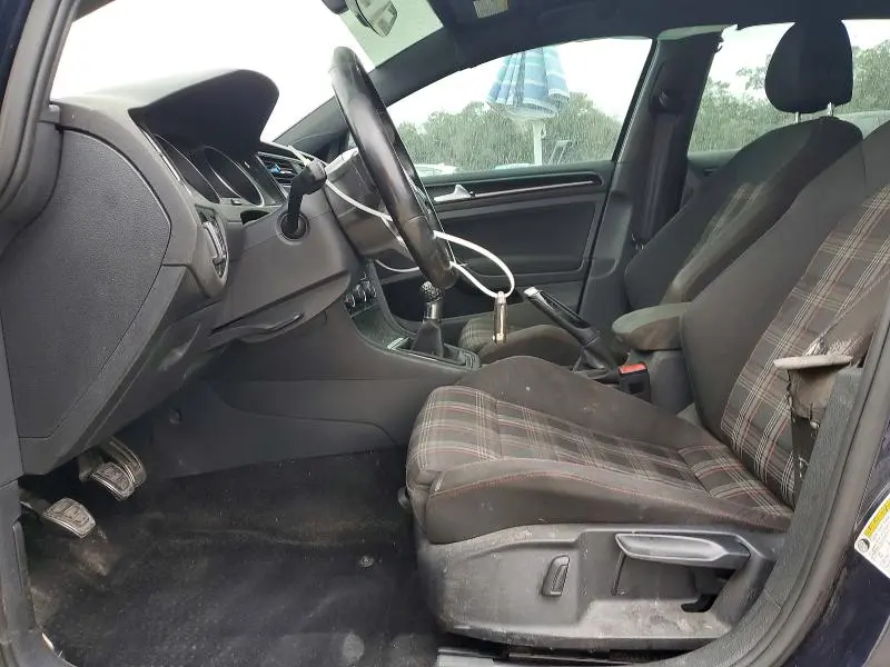 2017 VOLKSWAGEN GTI SPORT  