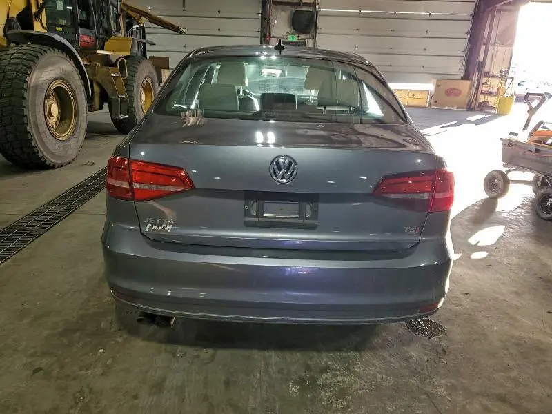 2016 VOLKSWAGEN JETTA SPORT  