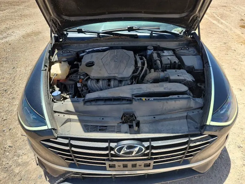 2021 HYUNDAI SONATA SE  