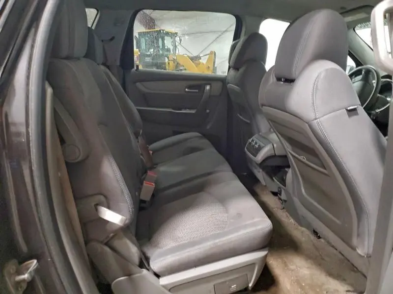 2015 CHEVROLET TRAVERSE LS  