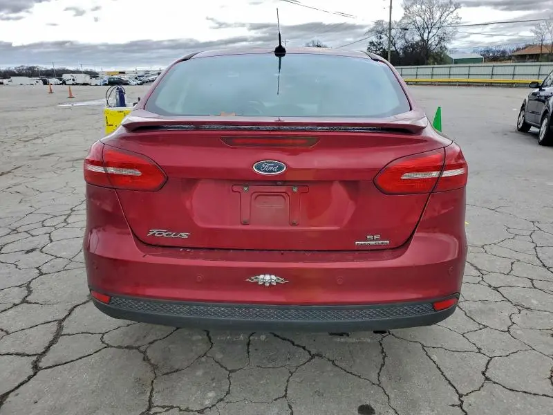 2015 FORD FOCUS SE  