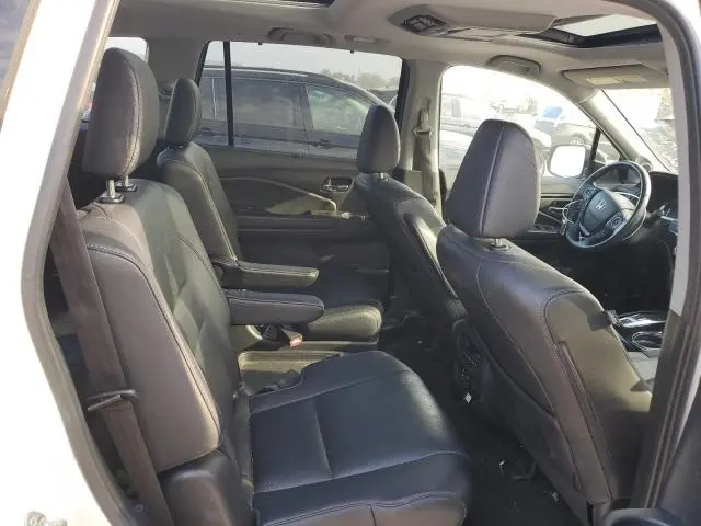 2017 HONDA PILOT ELITE  