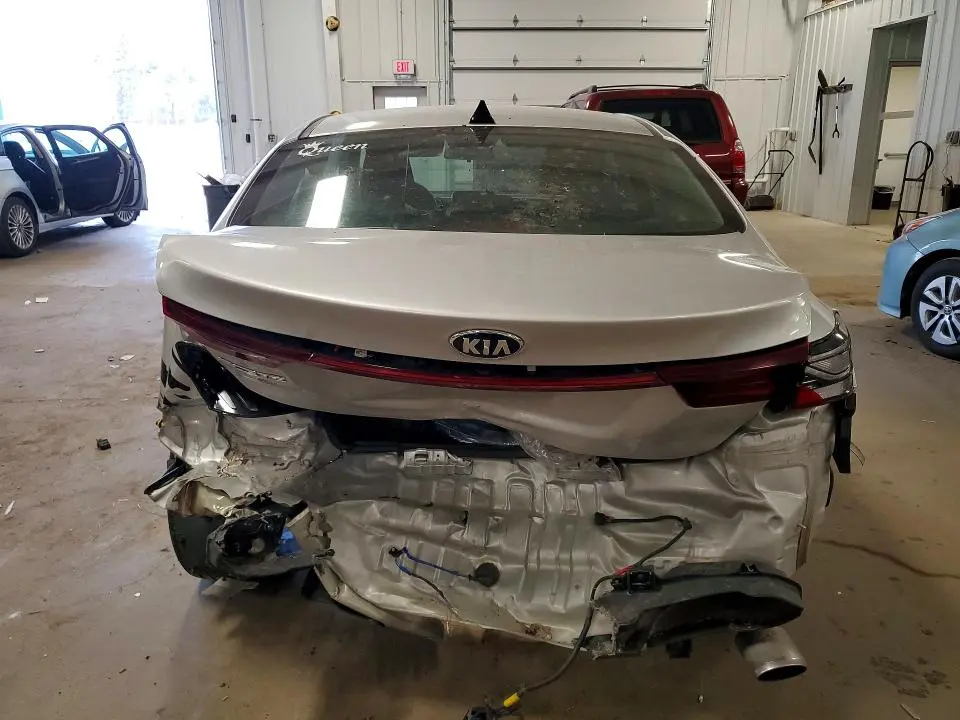 2021 KIA FORTE LXS  