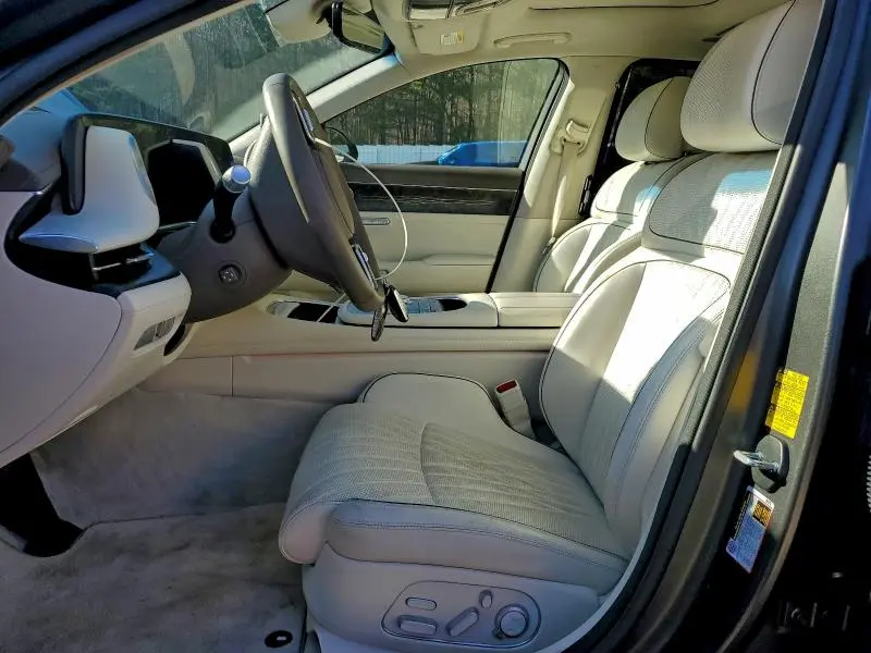 2024 GENESIS G90   
