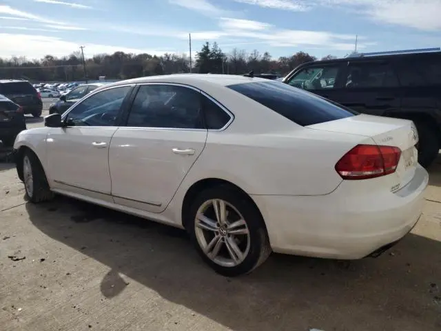 2013 VOLKSWAGEN PASSAT SE  