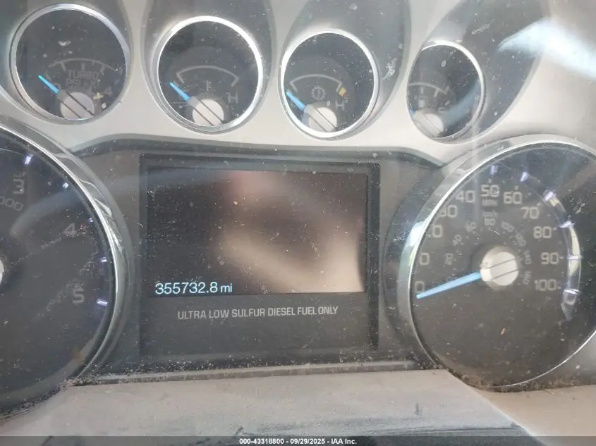 2011 FORD F-250 LARIAT