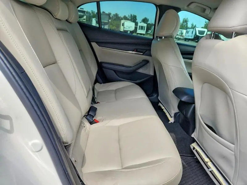 2023 MAZDA 3 PREFERRED  