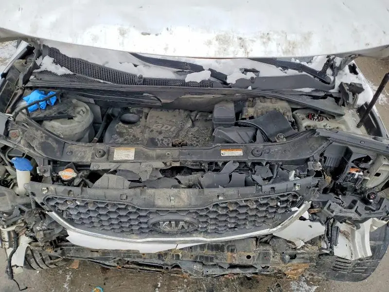 2012 KIA SORENTO BASE  