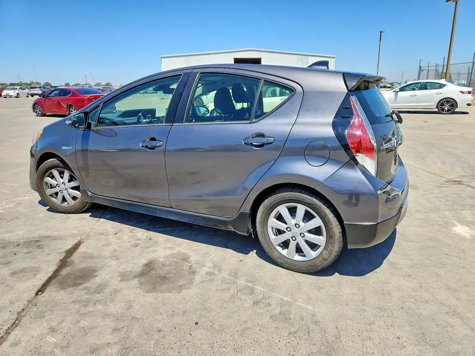 2017 TOYOTA PRIUS C TWO  