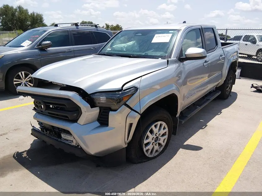 2025 TOYOTA TACOMA SR5