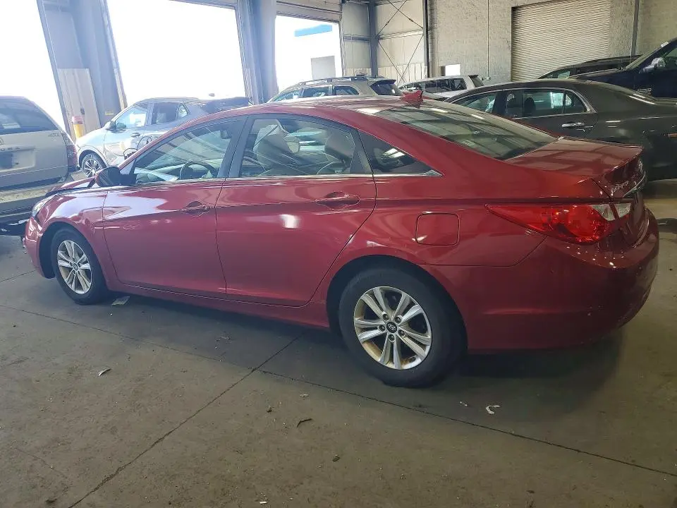 2012 HYUNDAI SONATA GLS  