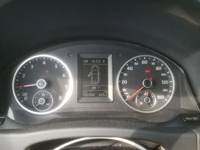 2011 VOLKSWAGEN TIGUAN S  