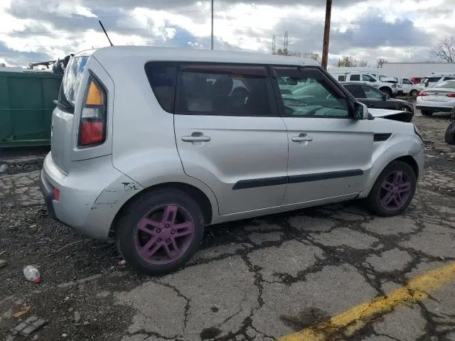 2011 KIA SOUL +  