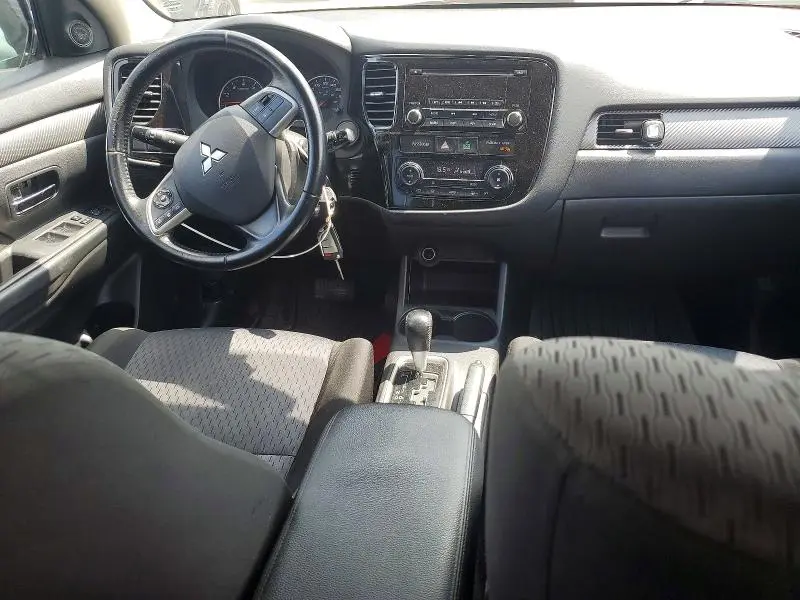 2014 MITSUBISHI OUTLANDER ES  